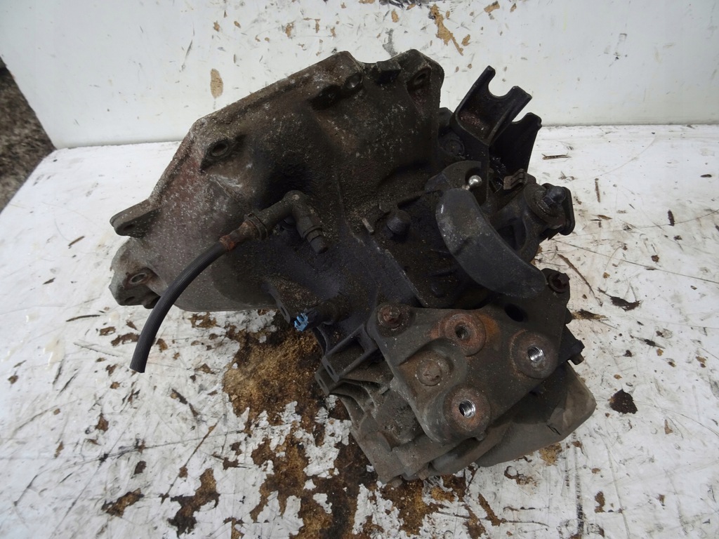 caja de cambios opel zafira b 3v5c419  (#)