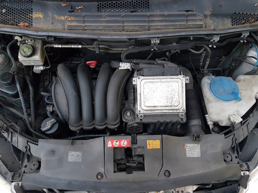 mercedes a w169 1.5 uszodzona caja de cambios auto konwer  (#)