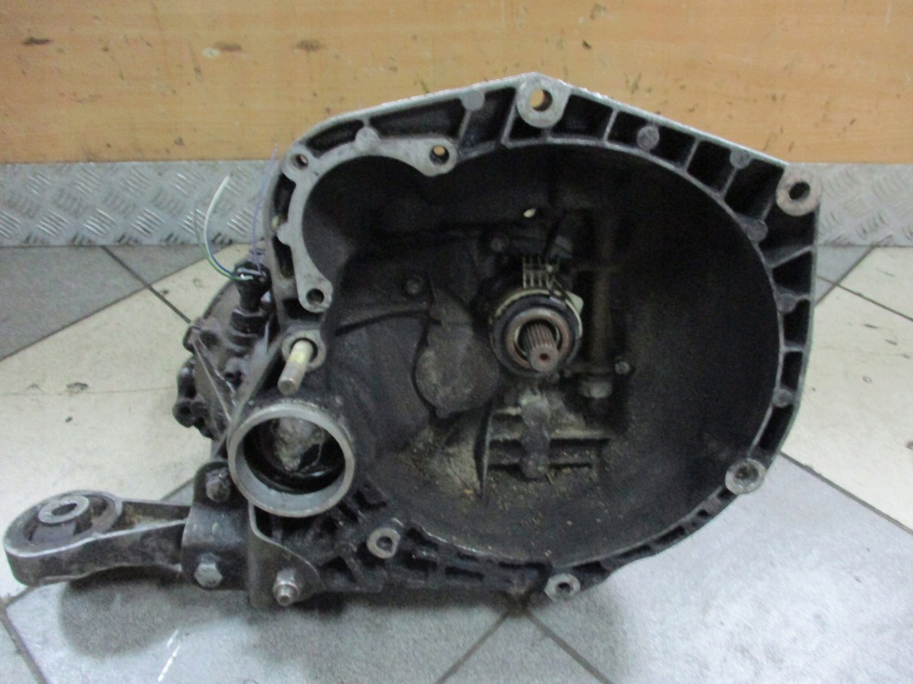 caja de cambios fiat doblo punto ii 1.9d  (#)