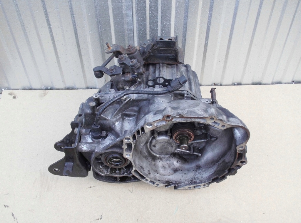 caja de cambios s722j0  kia  ceed 2.0 crdi 06-12r  (#)