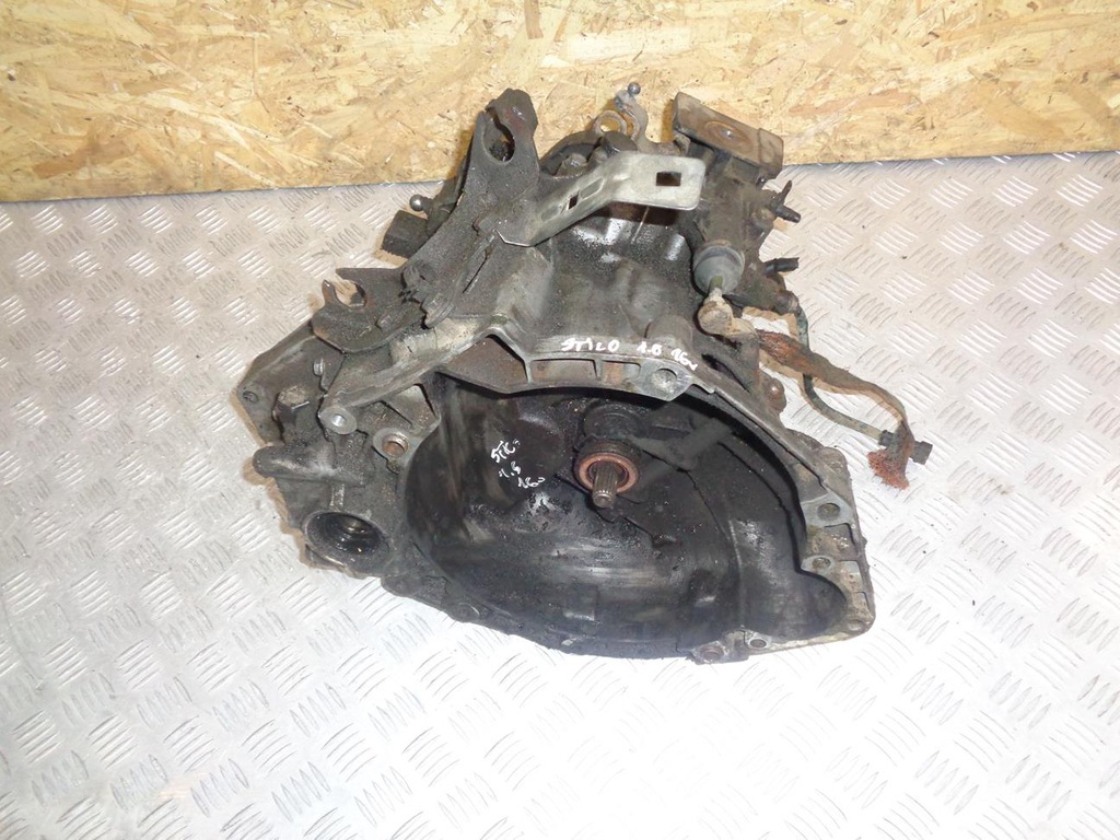 caja de cambios manual 5b fiat stilo 1.6 16v 01-  (#)