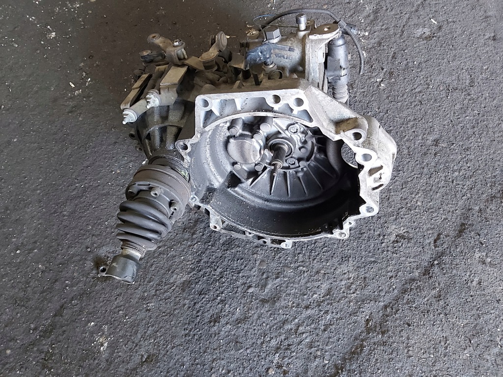 caja de cambios vw bora 1.6 sr 02k301107j4  (#)