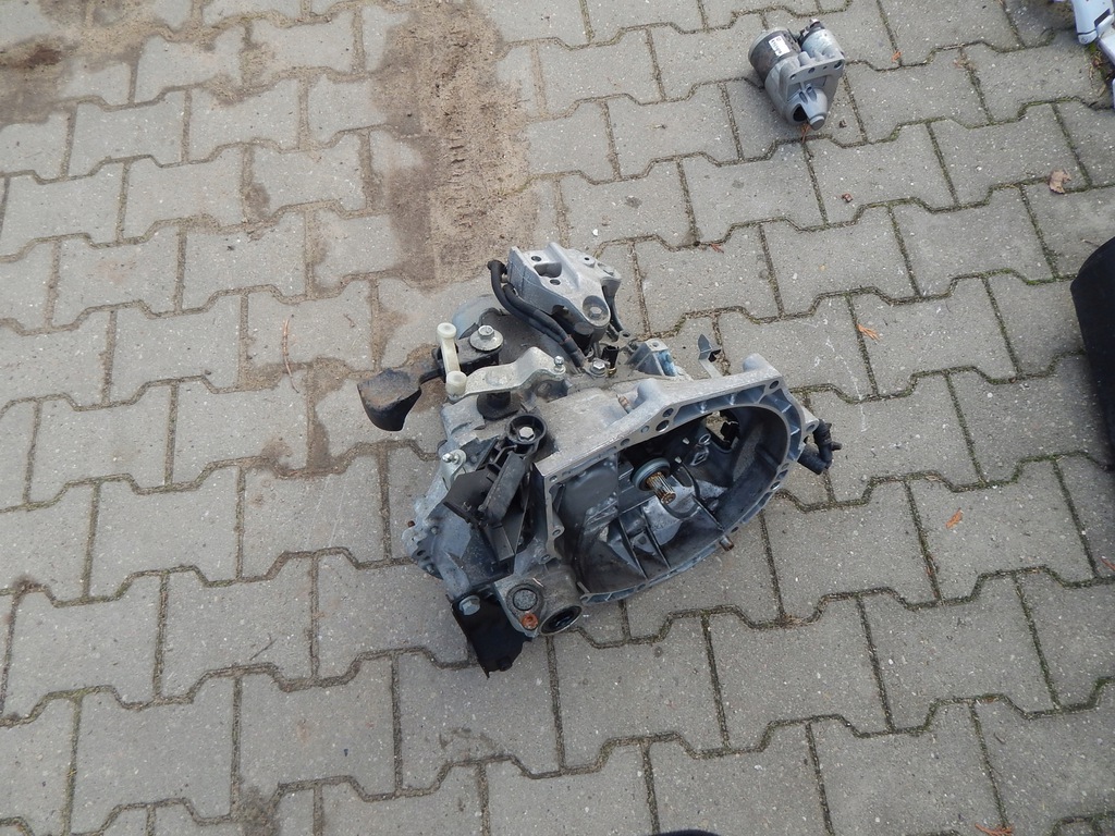 caja de cambios citroen peugeot 14 vti 20cq88  (#)