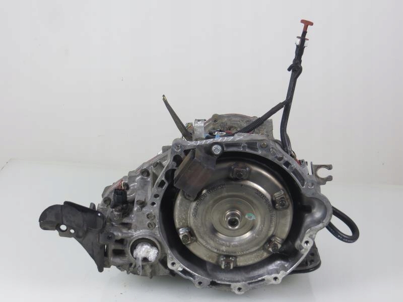 caja de cambios automatica toyota yaris 3051052130  (#)