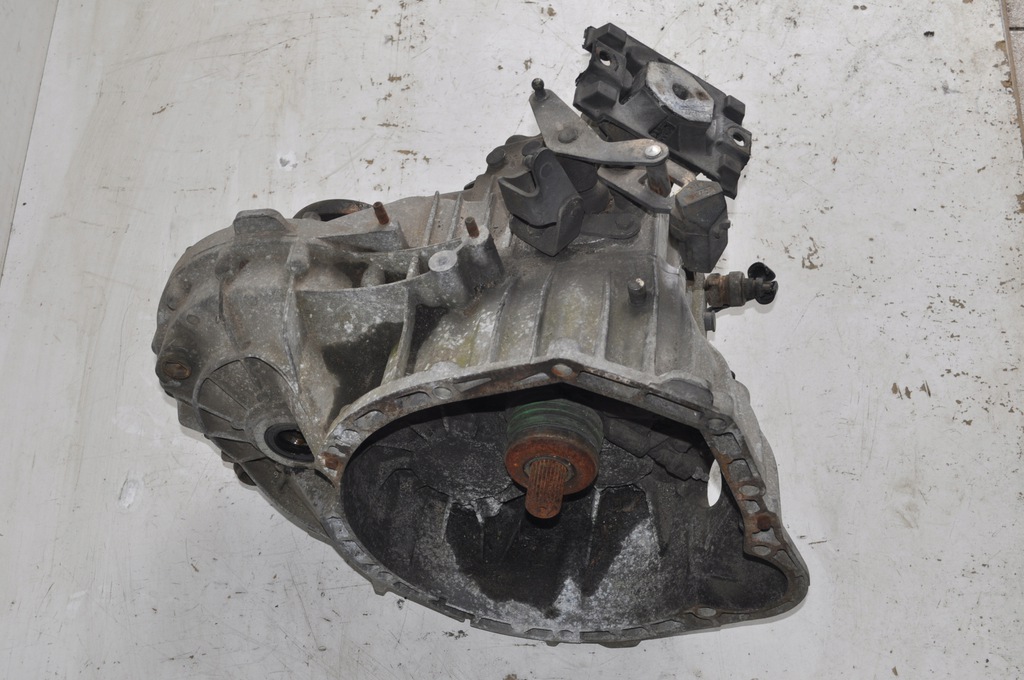 caja de cambios mercedes vito w638 2.2 cdi a6382601800  (#)