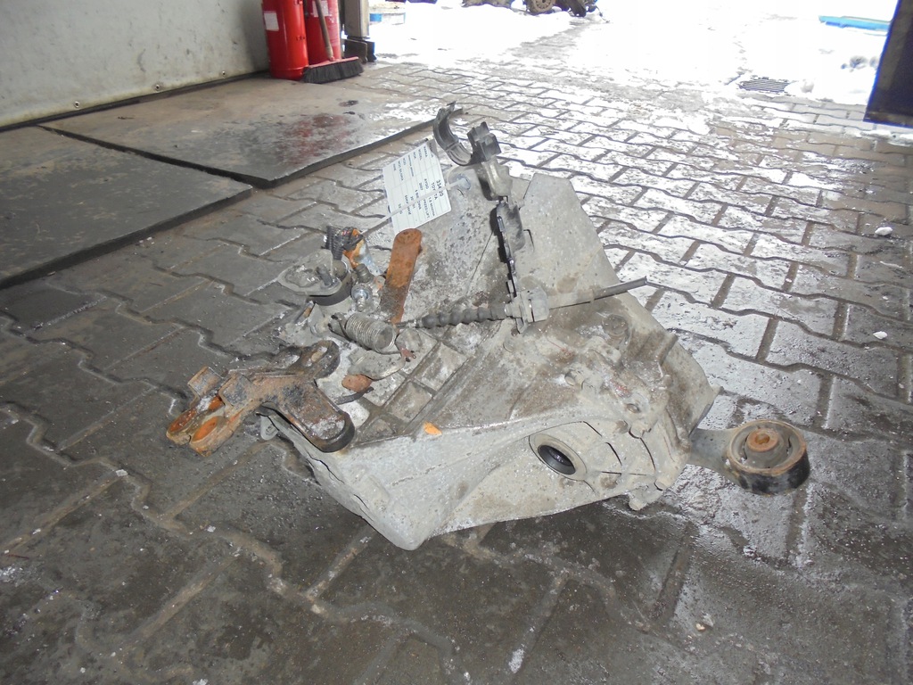 caja de cambios toyota aygo 10 20tt01 68km  (#)