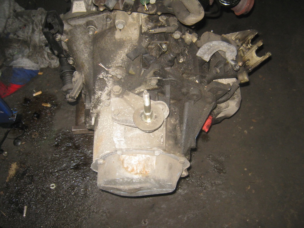 caja de cambios peugeot 307 20 hdi 05 r  (#)