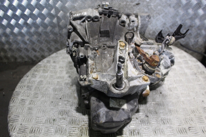 caja de cambios renault clio iii 1.2 16v jh3128  (#)