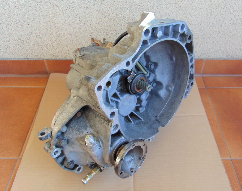 vw polo 86c 1.3 aav 91-94 caja de cambios aky  (#)