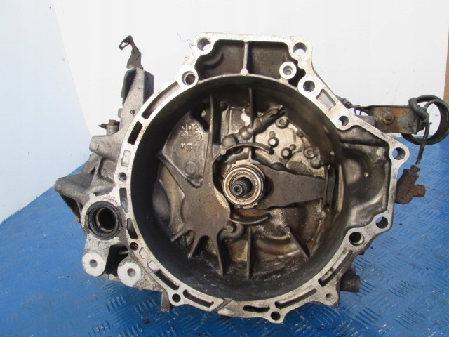 mazda 6 2.0citd 02-05 136km caja de cambios piątka  (#)