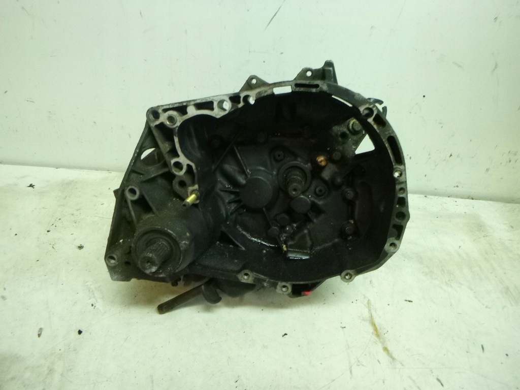 caja de cambios renault kangoo 1.4 jb3169 1998r.  (#)