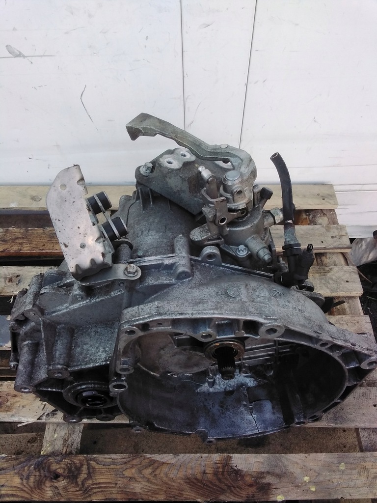 8345 opel vectra c 1.9 caja de cambios 55350375  (#)