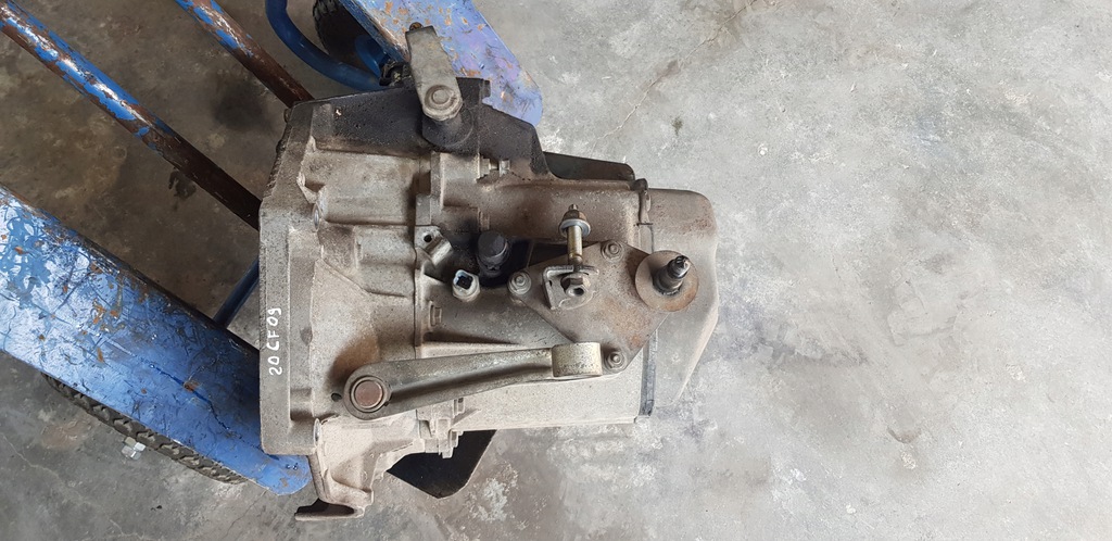 peugeot citroen caja de cambios 20cf09  (#)