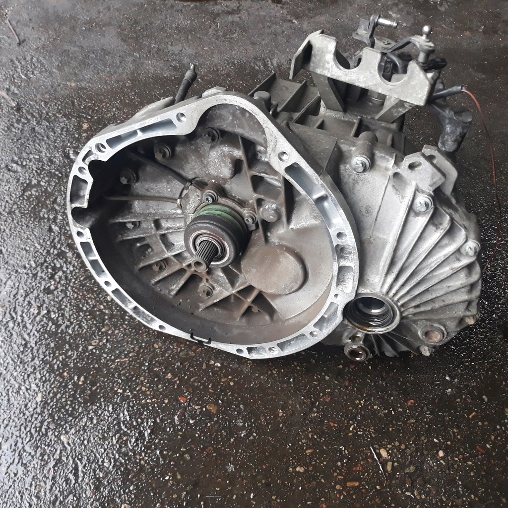 mercedes w168 1.4 caja de cambios r16836103023  (#)