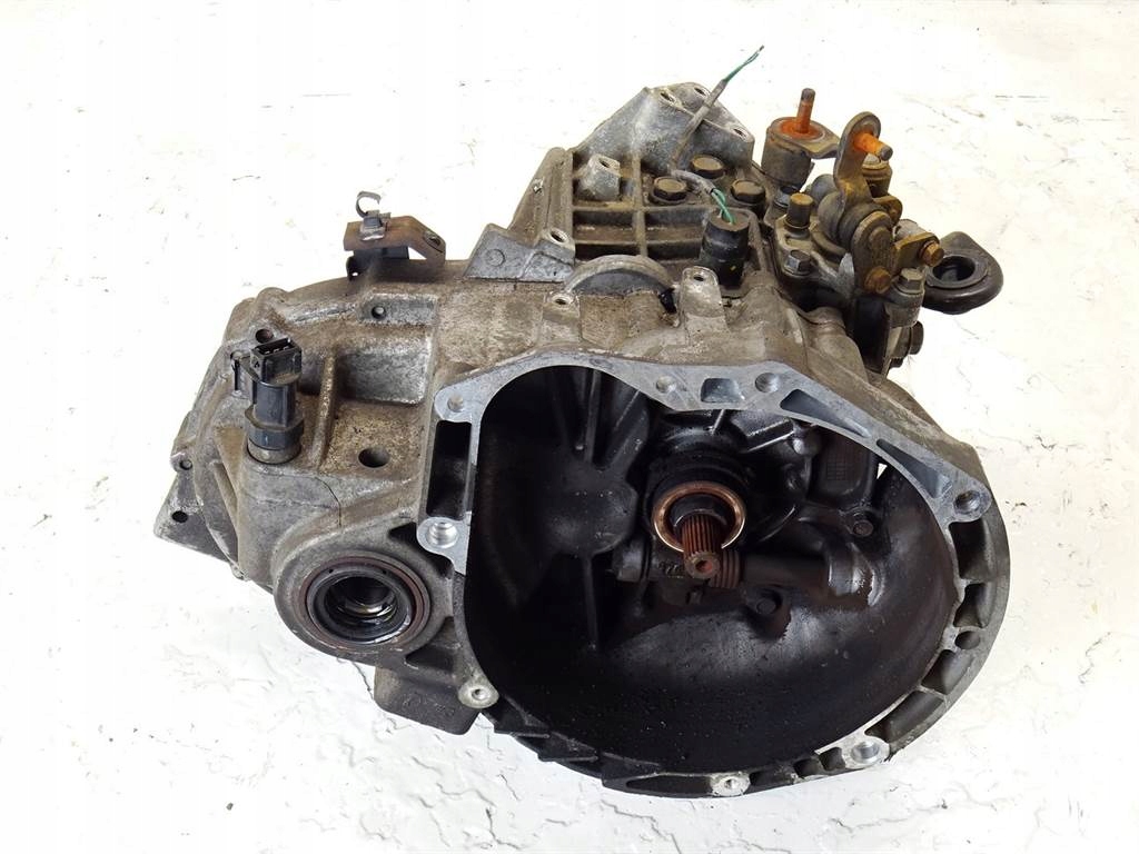 caja de cambios  kia  picanto 1.0b m71569  (#)