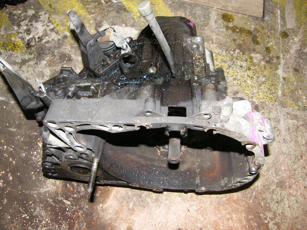 caja de cambios megane ii scenic 15dci 8200210039  (#)