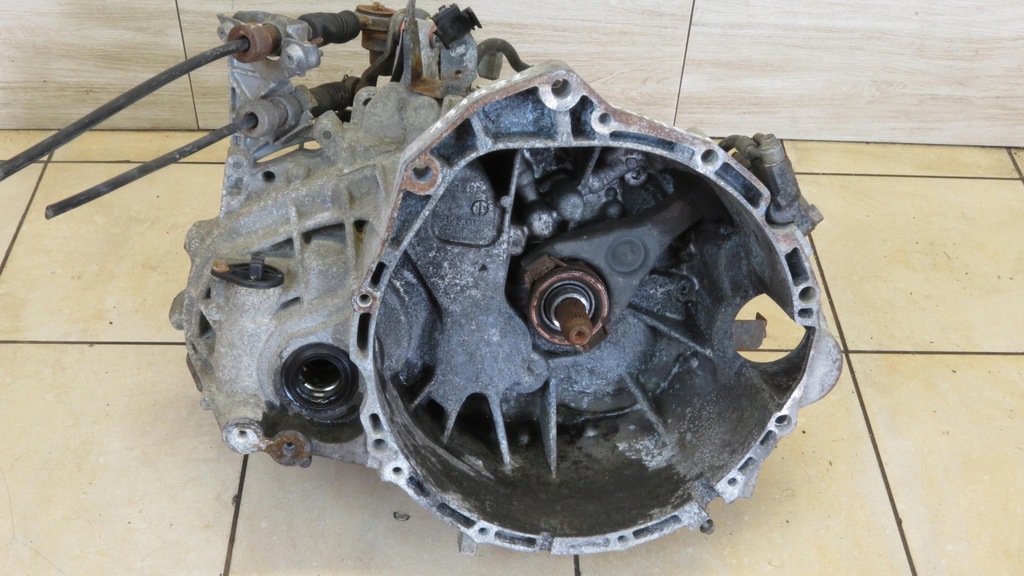 almera primera p12 2.2di caja de cambios 131482  (#)