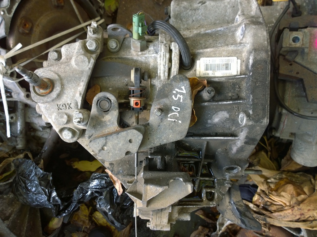 caja de cambios clio 3 1.5 dci 105km 7701700553  (#)