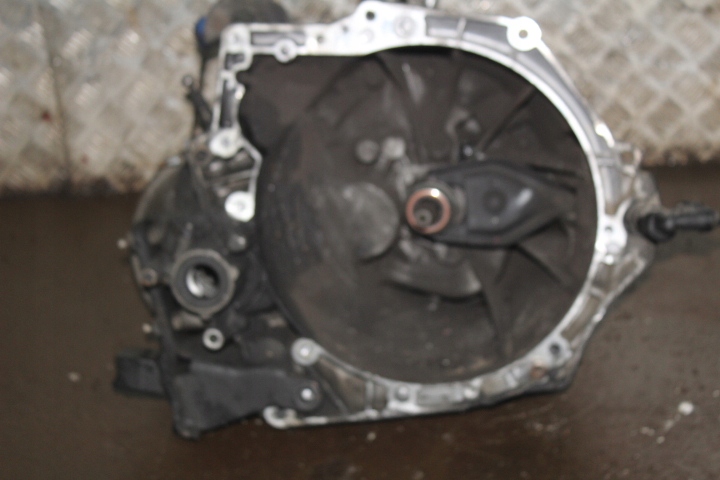 caja de cambios peugeot 308 i 1.6hdi 20dm75  (#)