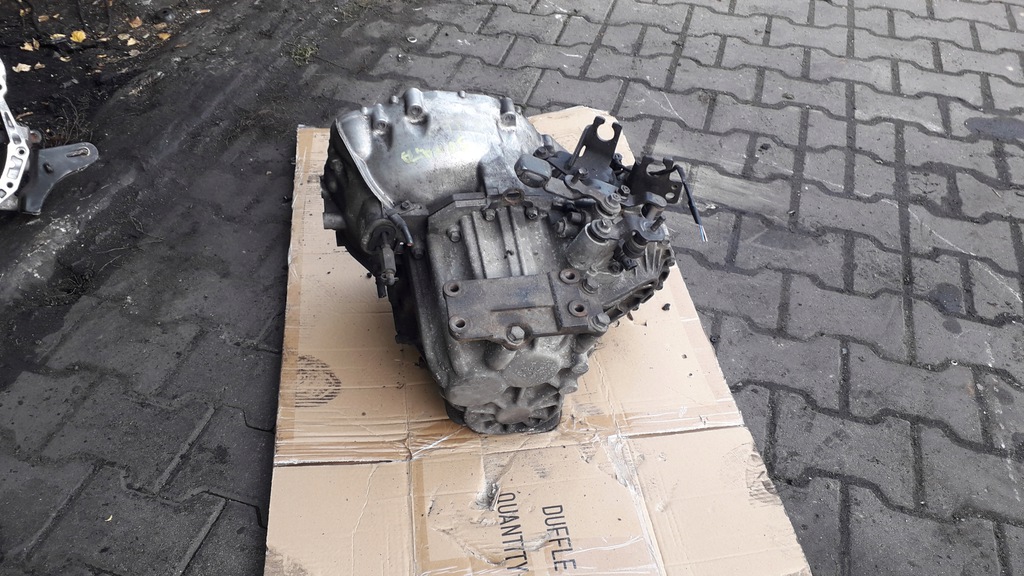 hyundai   sonata  v nf 05- caja de cambios manual 2.4  (#)