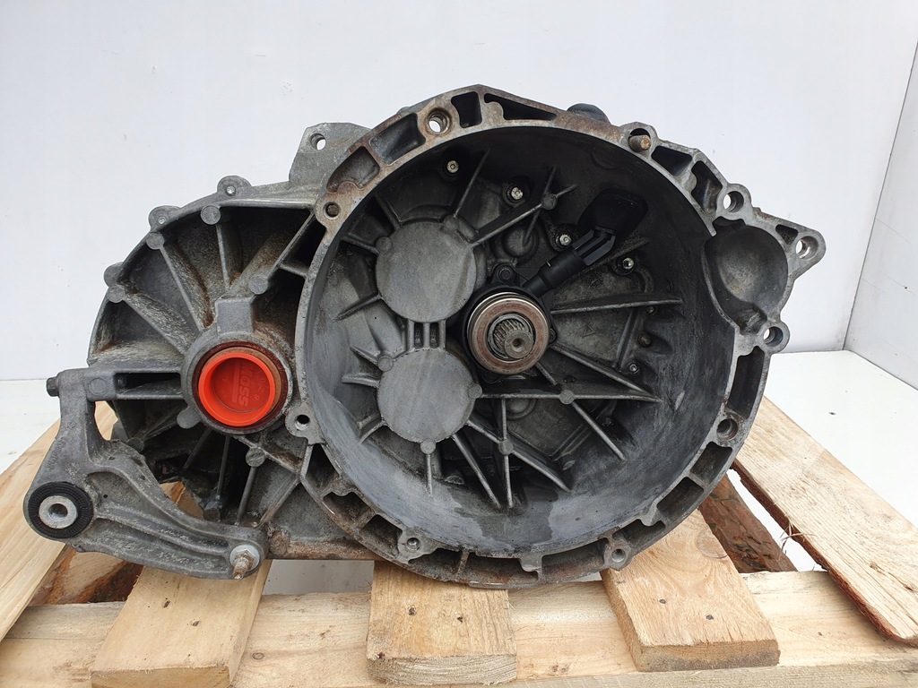 volvo s40 v50 2.0 d caja de cambios 6m5r-7002-ca  (#)