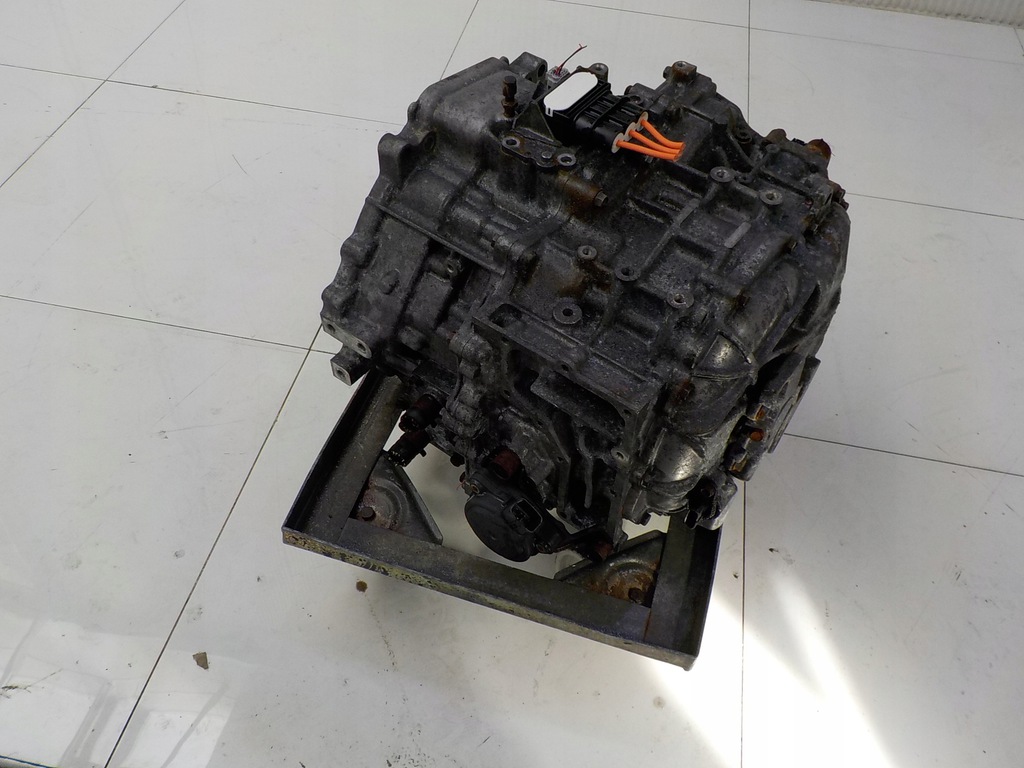 auris ii 1.8 híbrido caja de cambios compl. 12r  (#)