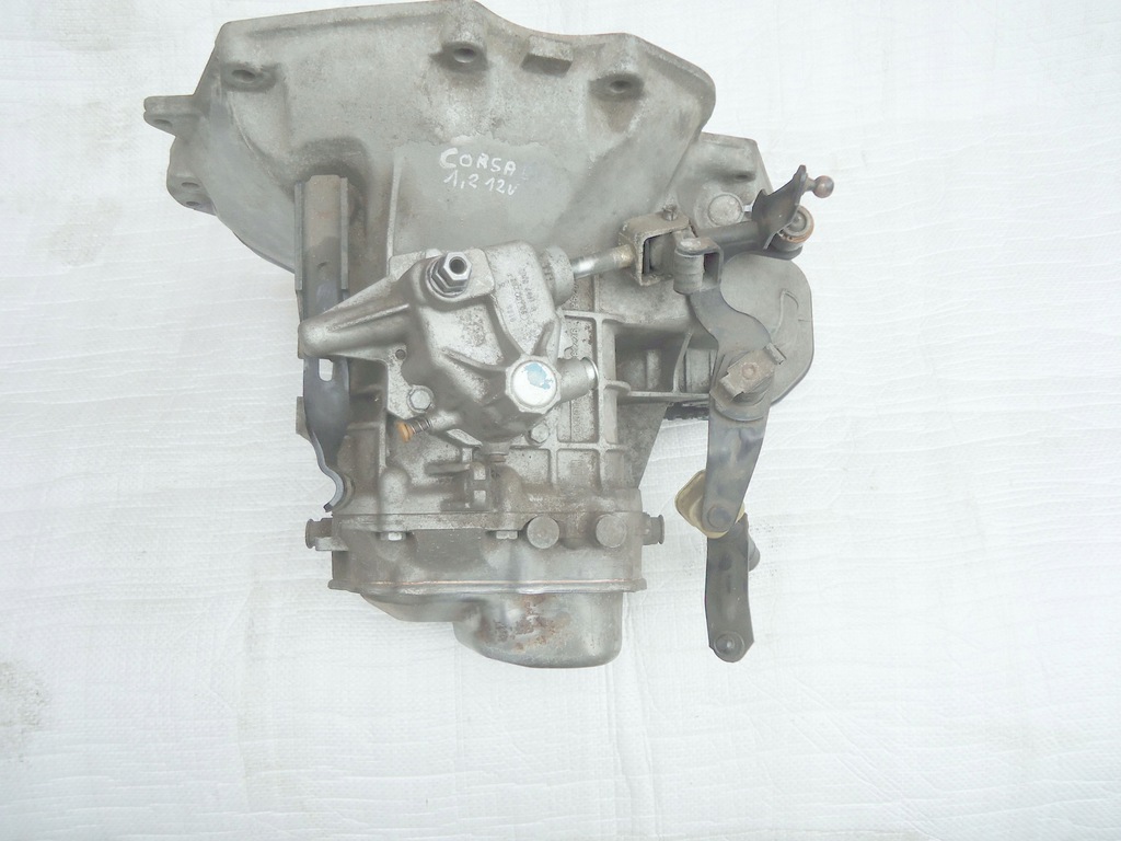 opel corsa 10b caja de cambios 56mil.km  (#)