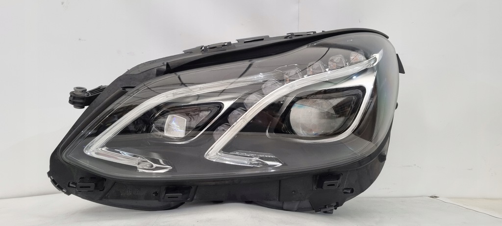 mercedes clase e 212 lift full led faro izq. (#)