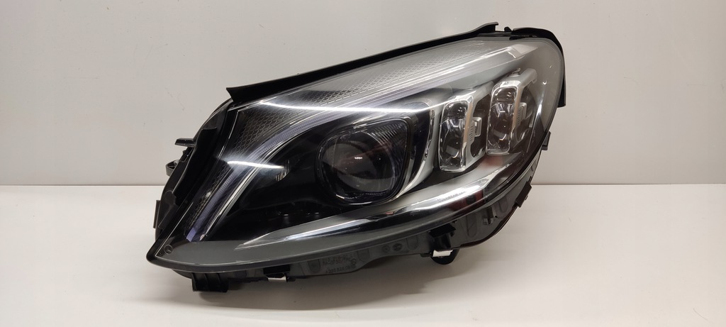 clase c w205 lift faro izq. full led multibeam (#)