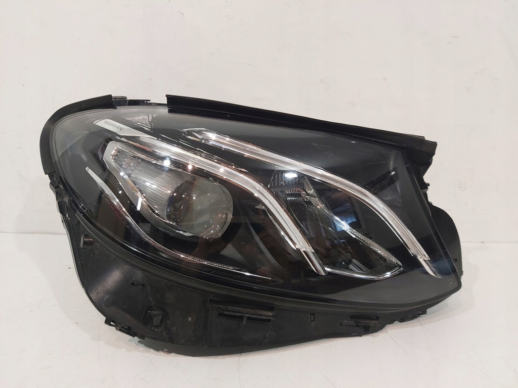  faro delantero der.. mercedes w213 performance (#)