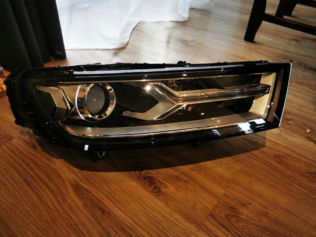 audi q7 faro delantera der.. xénon 15 19 (#)