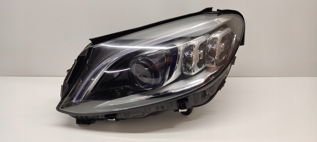 clase c w205 lift faro izq. full led multibeam (#)