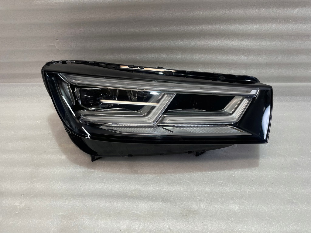 audi q5 ii 80a matrix faro der.. 80a941036 (#)