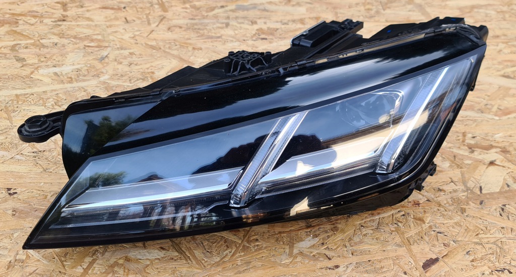 audi tt faro izq. full led matrix compl 8s0 (#)