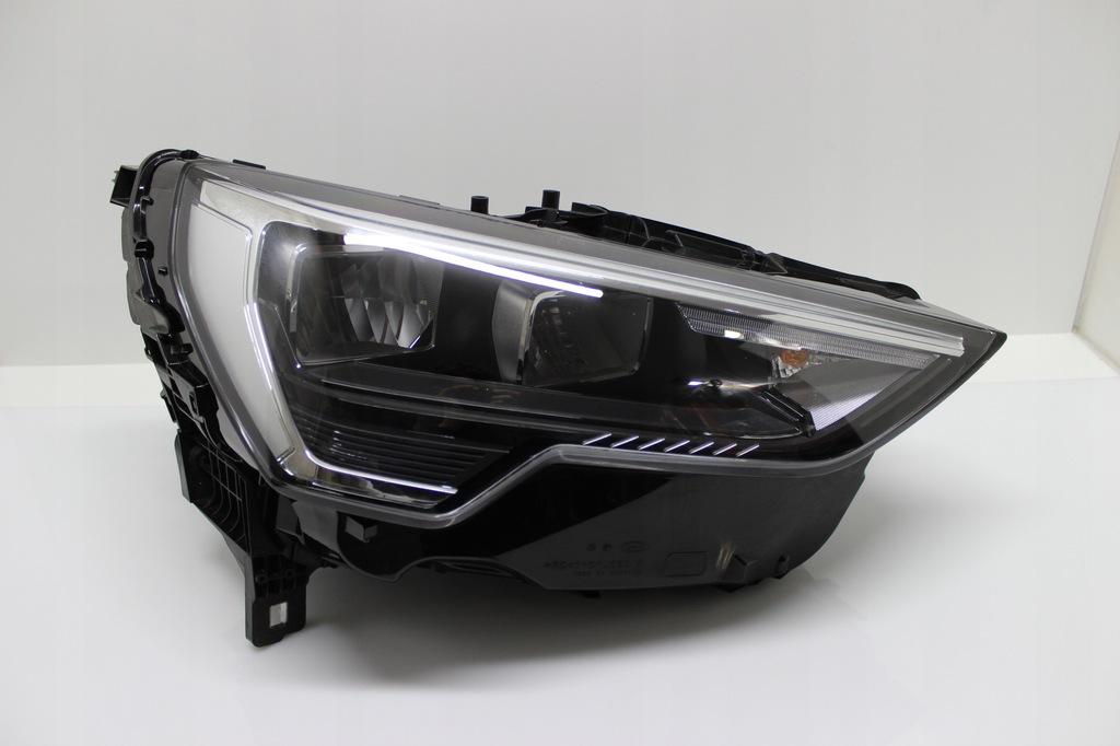  faro der.. audi q3 83a full led eu (#)
