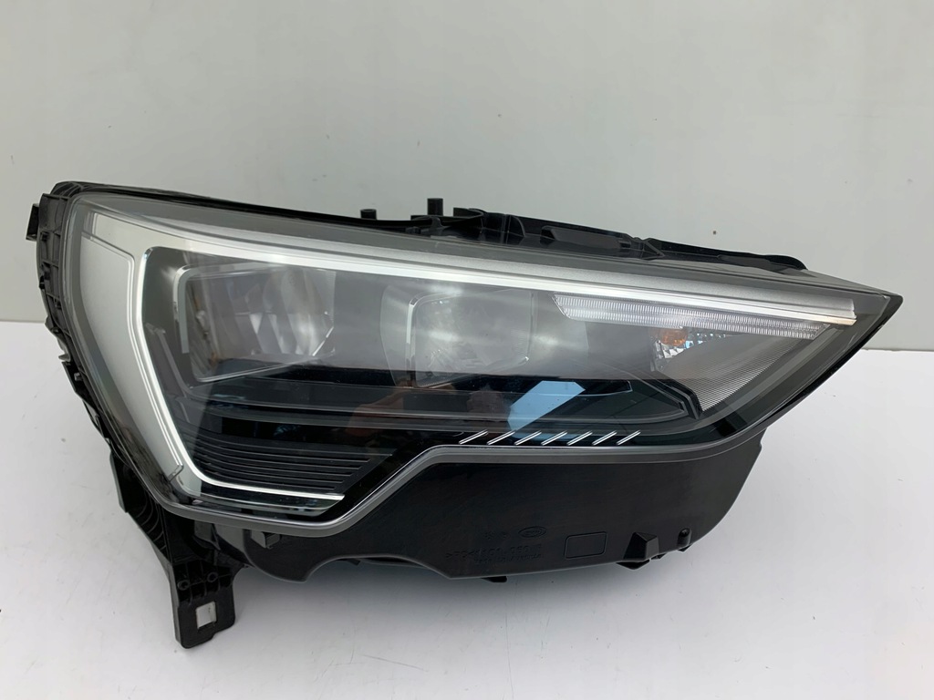 audi q3 ii 83a faro delantera der.. estandar led 18 (#)