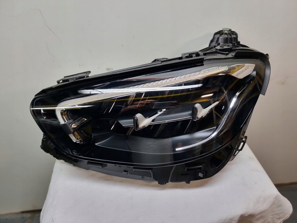 mercedes w213 faro delantero izq. (#)