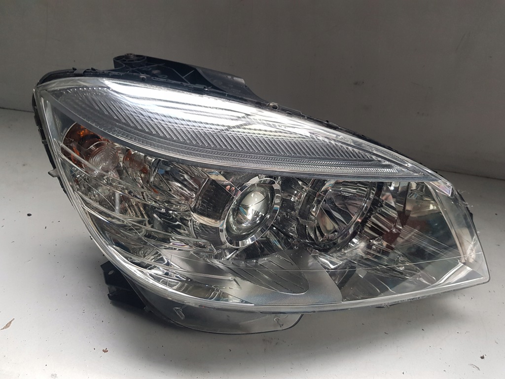  faro der.. izq. mercedes w204 halogeno (#)