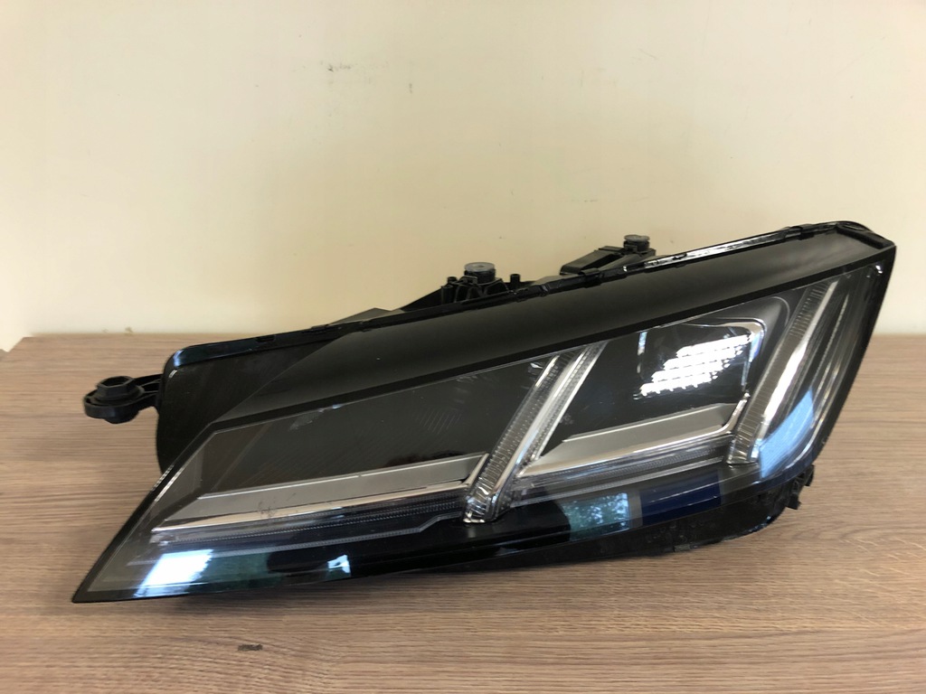 audi tt faro izq. full led matrix 8s0 941 035 (#)