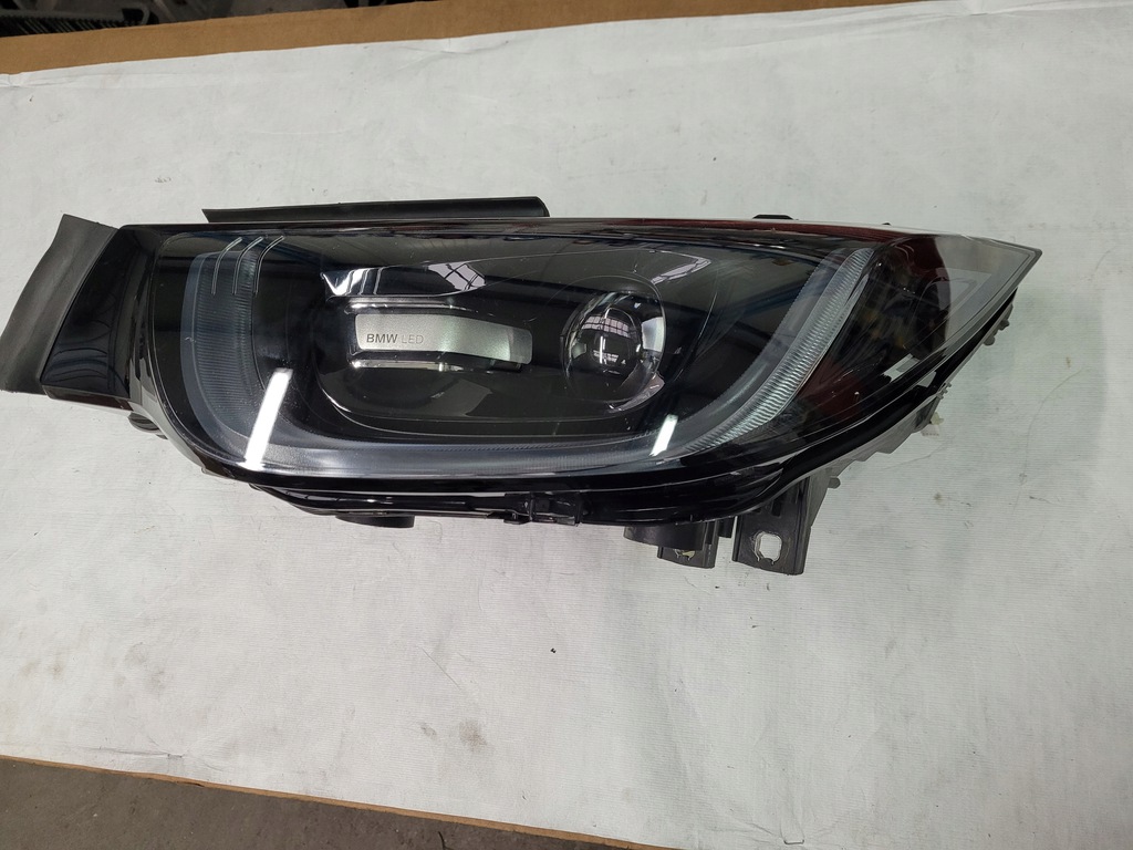 bmw i3 faro full led izq. (#)