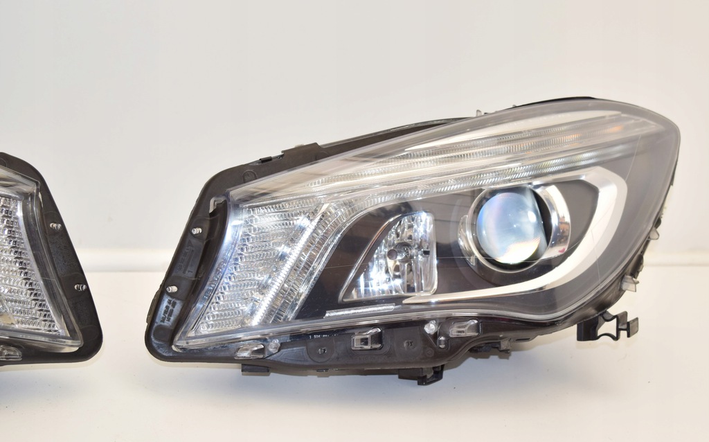 mercedes cla w117 faro izq. bi xénon ils torsional (#)