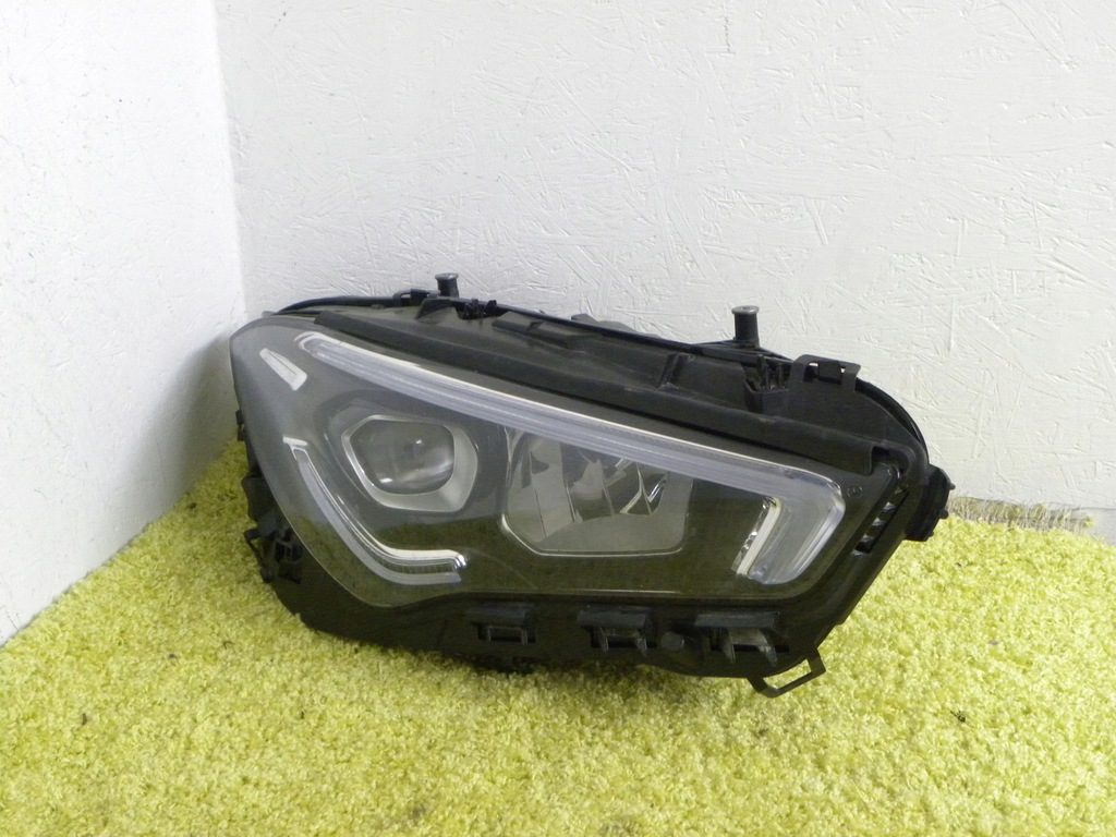  faro der.. mercedes cla w118 full led 19 entero (#)