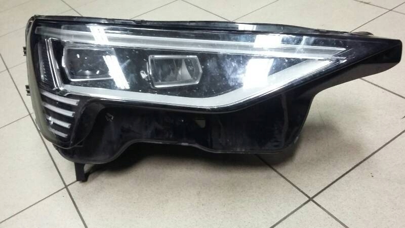  faro der.. audi etron 4ke941040 (#)