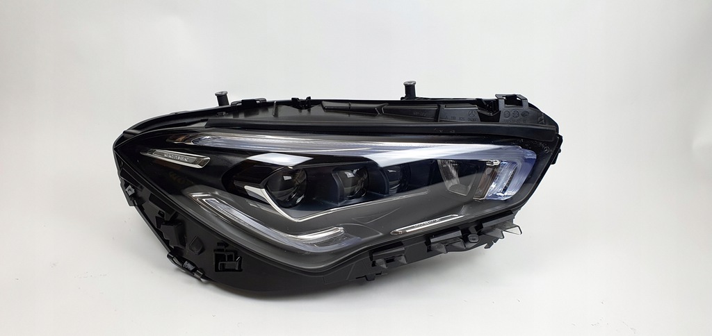 mercedes cla 118 multibeam faro der.. a1189063200 (#)