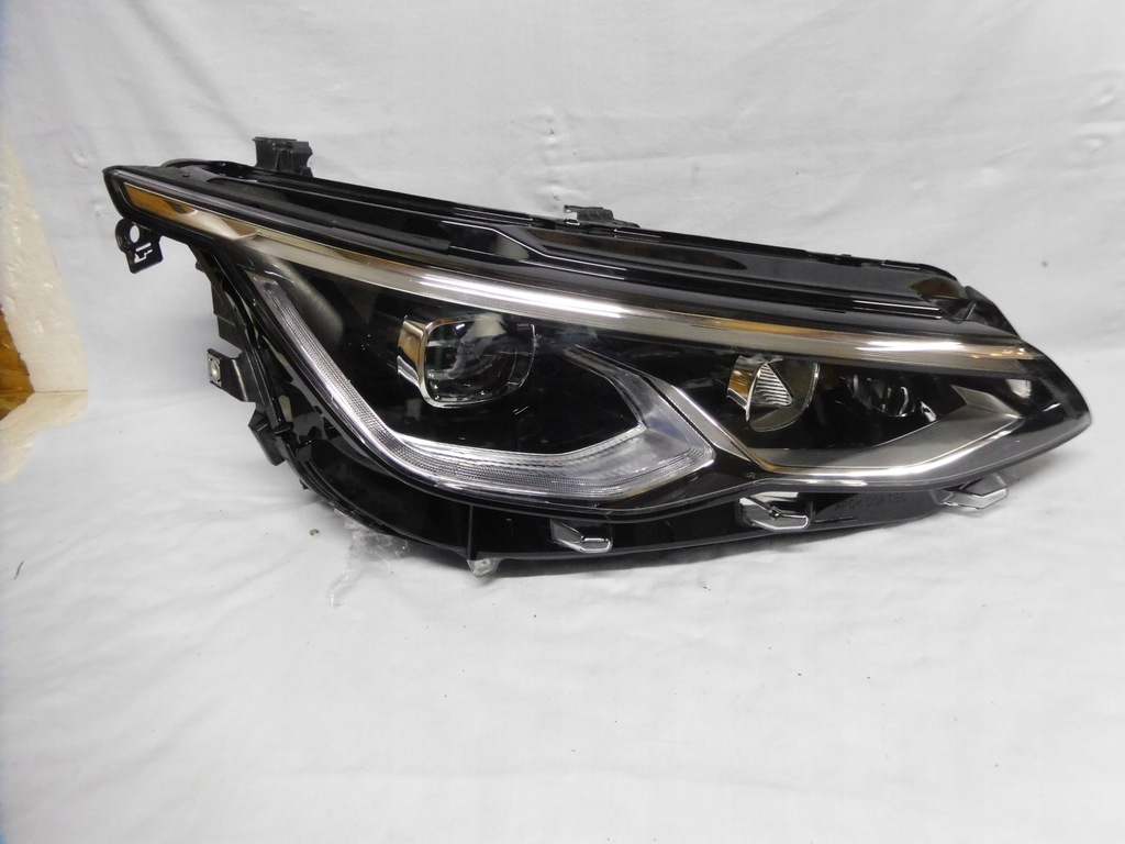 der.. vw golf 8 viii 5h1 full led   euro (#)