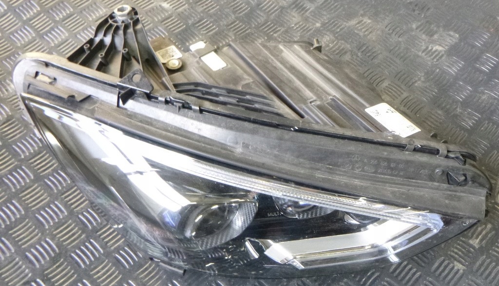 mercedes gt w290 faro der.. a2909060800 (#)