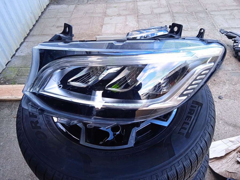 mercedes sprinter w907 full led faro izq. (#)