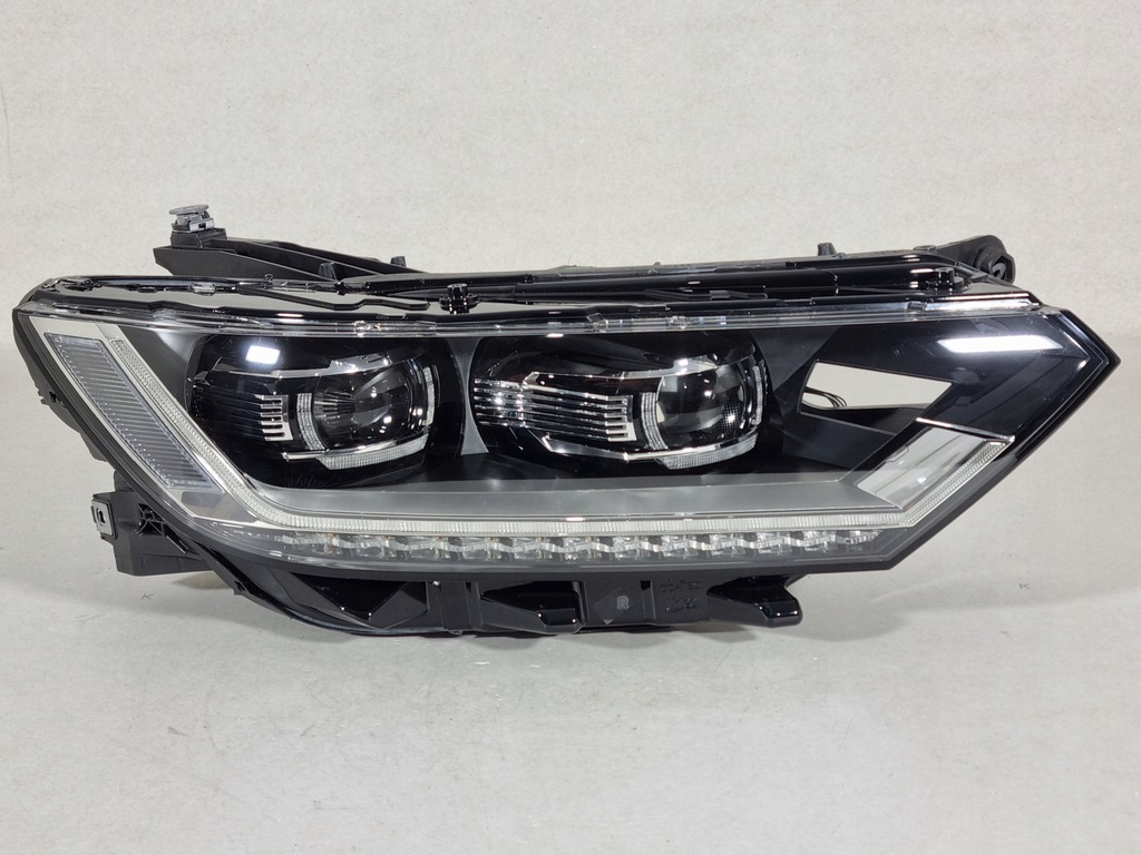 vw passat 3g1 b8 full led faro frente der..  nuevo  (#)