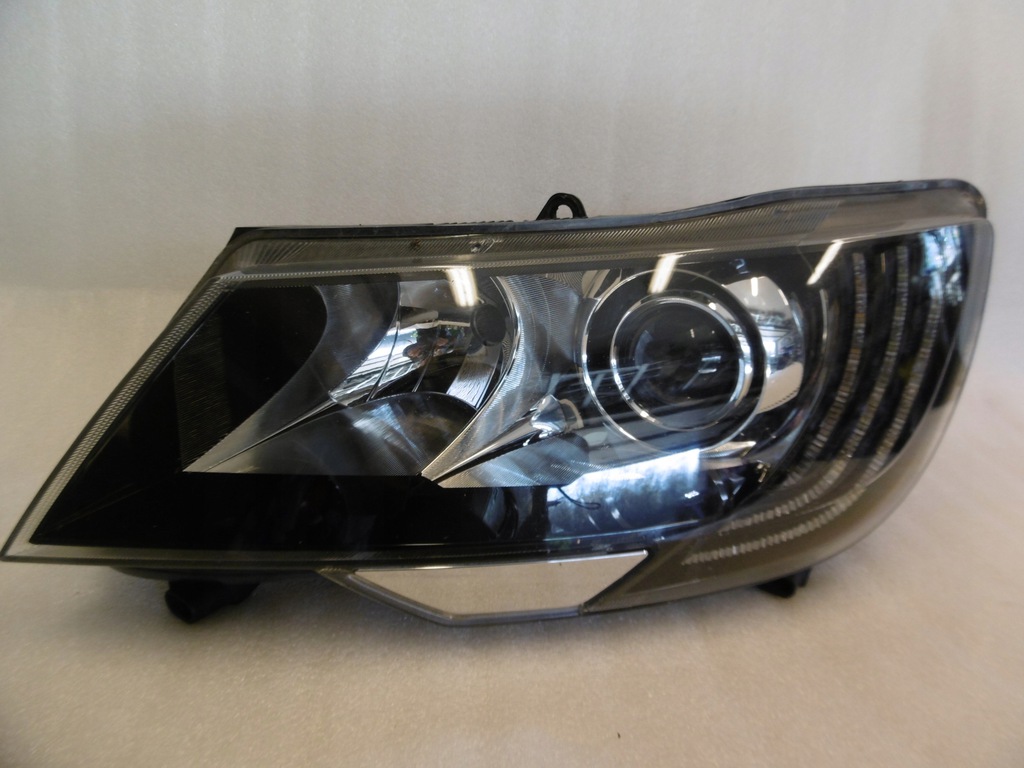 skoda superb ii lift faro delantero izq. bixenon (#)