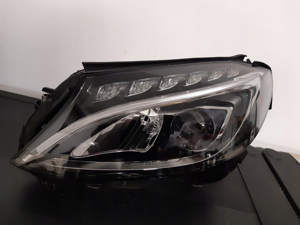mercedes c clase w205 full led izq. a205 820 05 61 (#)